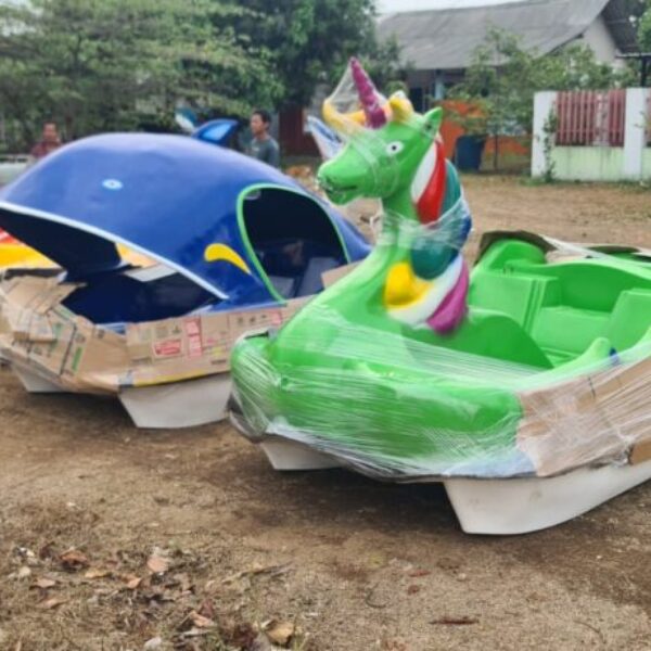 BEBEK AIR GOWES FIBERGLASS PAUS